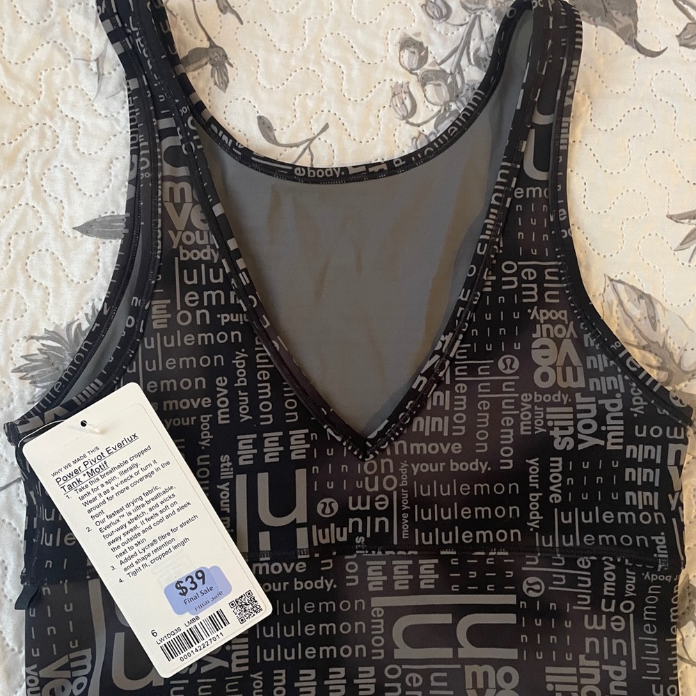 Lululemon Tank size 8